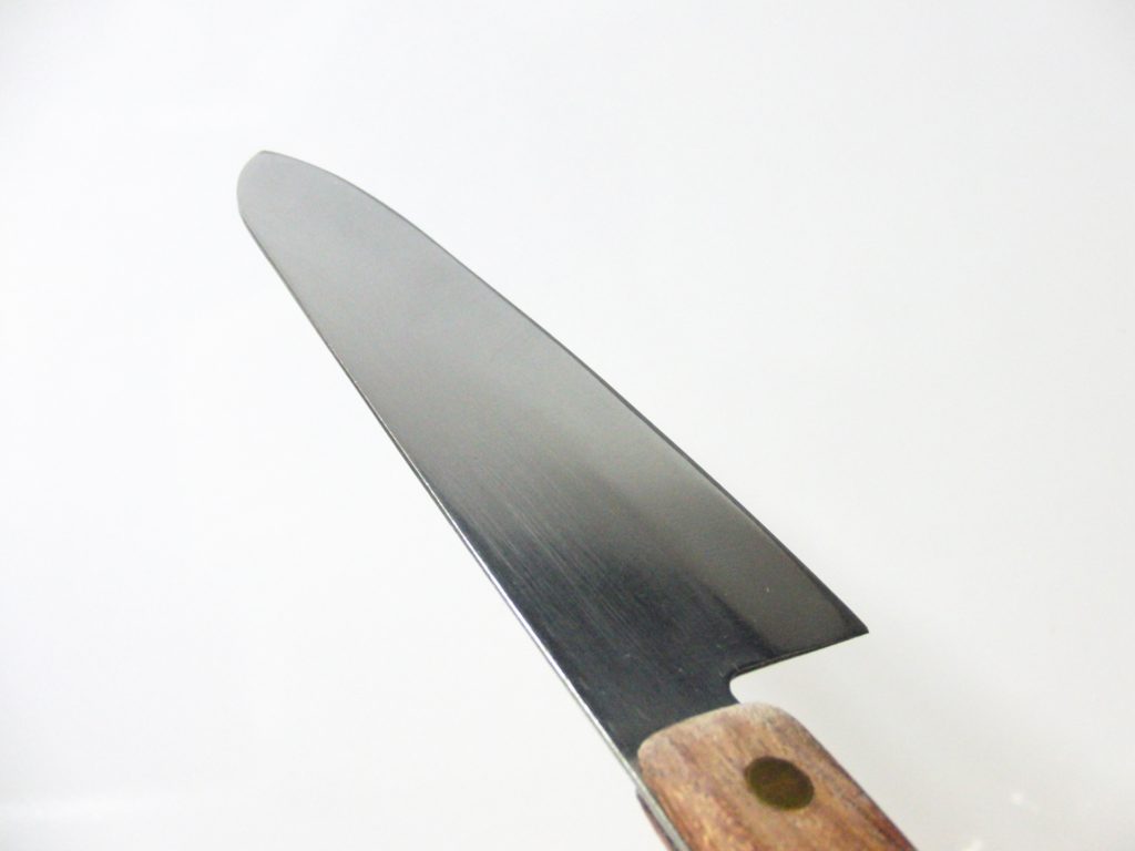 包丁とナイフの刃先の形状の違い
