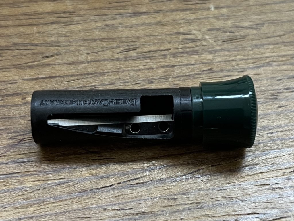 ファーバーカステル カステル9000番鉛筆 パーフェクトペンシルのシャープナー